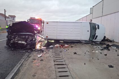 foto accident grav pe dn 22 la lumina cinci persoane ranite una inconstienta 6ad5a1756063c