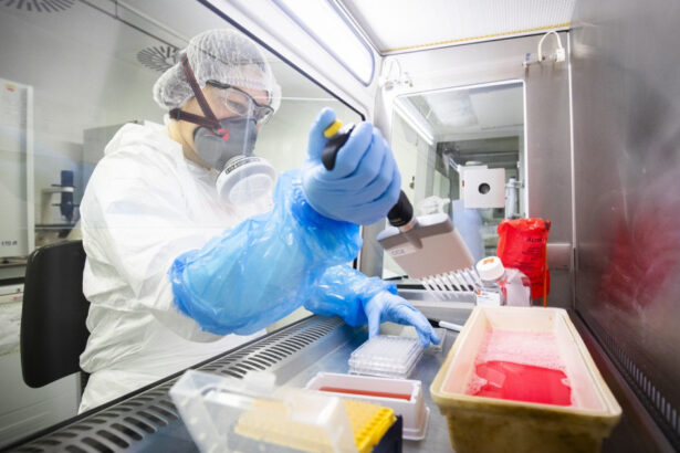 inteligenta artificiala folosita in experimente cu virusuri periculoase cum ar putea contribui la dezvoltarea armelor biologice 6ad0530aad91d