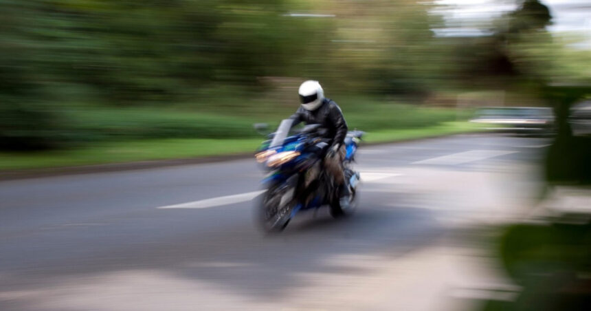 motocicletele si mopedele vor putea circula pe benzile de autobuz in ce conditii se va aplica noua regula 6ac62978d3d07