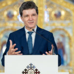 nicusor dan la biserica palatului cotroceni e important sa avem tot timpul in minte ca istoria nu incepe cu noi 6ac6a80a91c0b