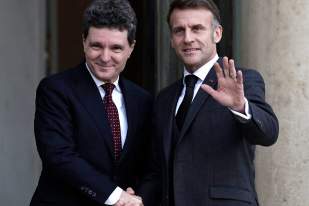 nicusor dan spune ca a refuzat cetatenia franceza nu ar fi fost onest am plecat hotarat sa ma intorc mesaj pentru diaspora 6ac382f614f8a