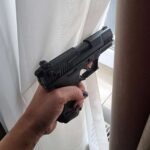 perchezitii la doi barbati care au adus in tara arme ce le au spus procurorilor 6ad2a683ceaed