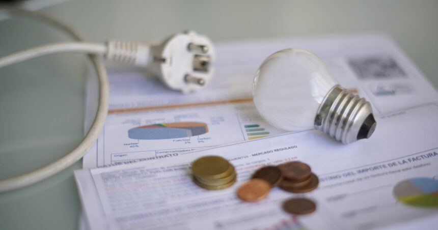 planul guvernului niculescu pentru facturile la energie ajutoare directe pentru romanii cu venituri de pana la 3 500 de lei 6ad20bb4c8413