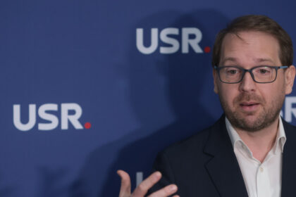 psd ii cere lui dominic fritz sa renunte la functia de presedinte al usr si sa isi caute de lucru in mediul privat 6ac8f6d27a991