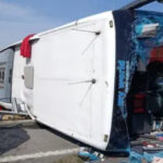 tragedie in turcia 11 morti si 27 de raniti dupa ce un autocar s a ciocnit cu un camion si s a rasturnat 6acb96252894b