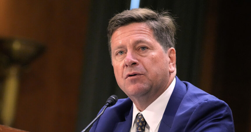 trump infiinteaza un grup de lucru pentru super inteligenta seful comunitatii de informatii jay clayton numit la conducere 6ac2896fe2d01