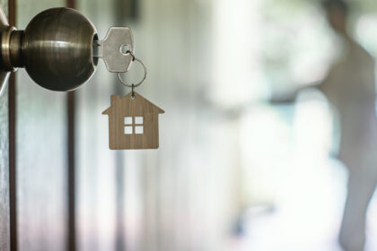 un barbat din bucuresti inchiria apartamente in regim hotelier apoi le subinchiria pe termen lung fara stirea proprietarilor 6ac8fa2d44fd3