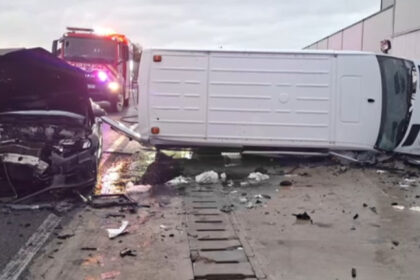 video accident grav intre un microbuz si o masina in judetul constanta 9 persoane au fost ranite 6ad5bc32e7e3c
