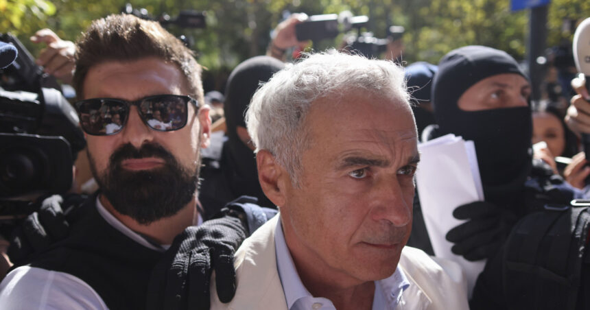 video calin georgescu a stat 10 ore cu procurorii diicot la perchezitia informatica a dispozitivelor ridicate din casa lui din mogosoaia 6ac919d19cce4