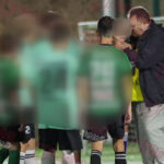 video caz revoltator la un meci de fotbal pentru juniori un copil a fost strans de gat de antrenor dupa o pasa gresita ce spune barbatul 6aca0c8c04e7b