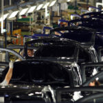 video dacia reduce productia la mioveni pe fondul scaderii comenzilor angajatii pot primi pana la 240 000 de lei la plecarea voluntara 6ac4ed1101c8e