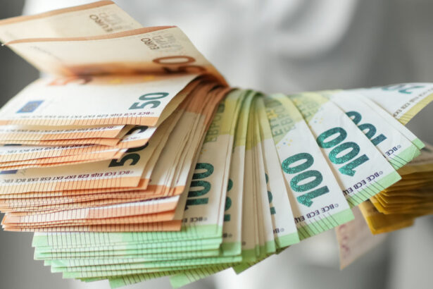 video economistii avertizeaza leul s ar putea deprecia si mai mult in 2027 euro ar putea ajunge la 550 lei 6ac4a6c125c75