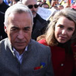 video familia georgescu a treia zi la diicot anchetatorii verifica zeci de telefoane si dispozitive electronice ce incearca sa afle 6ac734aa75378