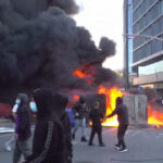 video incendiu la ministerul educatiei din albania in timpul protestelor studentilor politia intervine cu gaze lacrimogene si tunuri cu apa 6acf9c38698f8