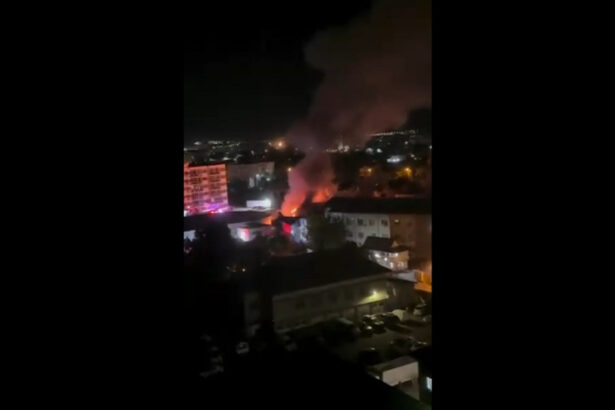 video incendiu puternic in slatina locuinta cuprinsa de flacari trei oameni printre care un copil au ajuns la spital 6ac1eec06f3b5