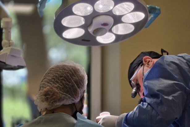 video o varstnica a ales pe data de 1 octombrie sa si recapete zambetul la mm dental team interventie explicata de dr cristian mina 6abf859051b36