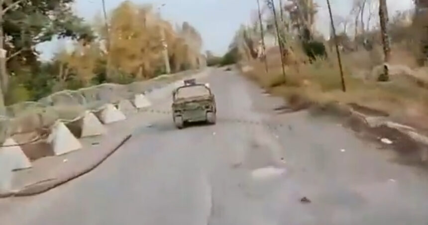 video razboiul dronelor in ucraina cum a reusit un robot terestru al ucrainenilor sa neutralizeze o drona a rusilor care il urmarea 6ac1577d8f44d
