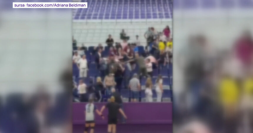video scandal in tribune la un meci de handbal intre junioare la timisoara parintii s au luat la bataie sub privirile copiilor 6ac35fcde6c64