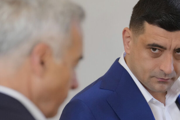 video simion mi a spus ca stie ca georgescu este nebun sustine jurnalistul valeriu nicolae reactia aur 6ac634049076c